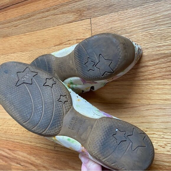 Stuart Weitzman Hand-Painted Leather Sneaker Style Lace Up Butterfly Size 39 8.5 - Picture 8 of 8